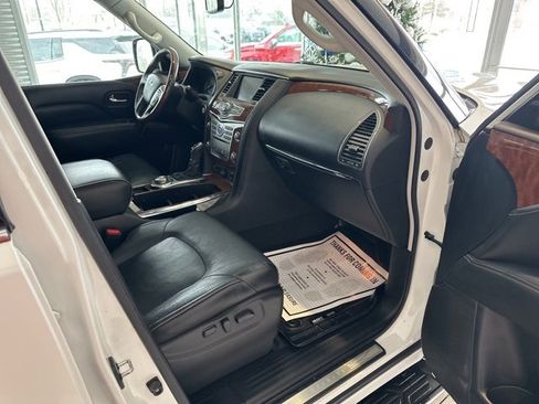 Used 2018 INFINITI QX80 4WD w/ Driver Assistance Package image 21