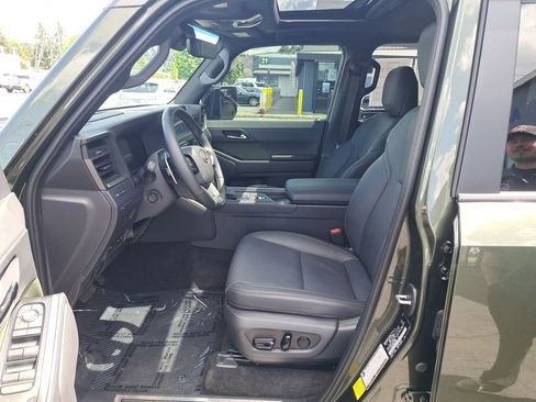 Used 2025 Lexus GX 550 AWD/4WD image 12