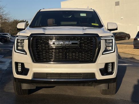 Used 2024 GMC Yukon XL Denali Ultimate image 8