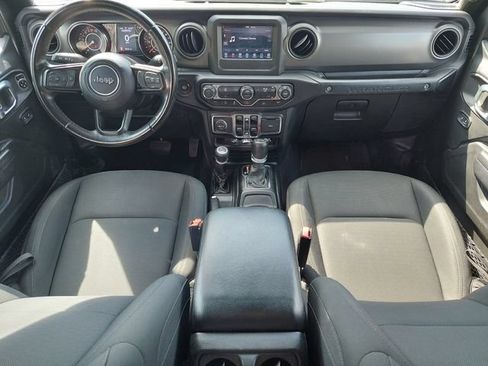 Used 2022 Jeep Wrangler Unlimited Sport AWD/4WD image 3