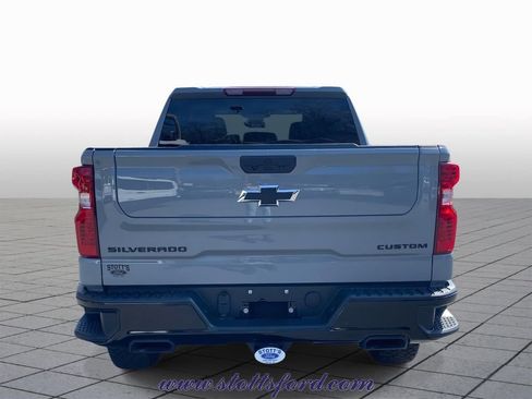 Used 2025 Chevrolet Silverado 1500 Custom Trail Boss w/ Dark Appearance Package image 5