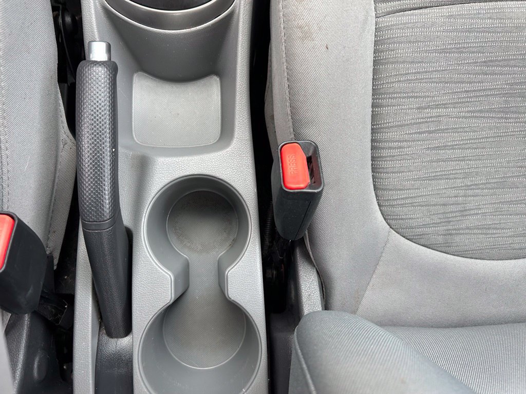 Used 2015 Hyundai Accent GLS FWD image 17