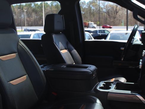 Used 2020 GMC Sierra 2500 AT4 w/ AT4 Premium Package image 38