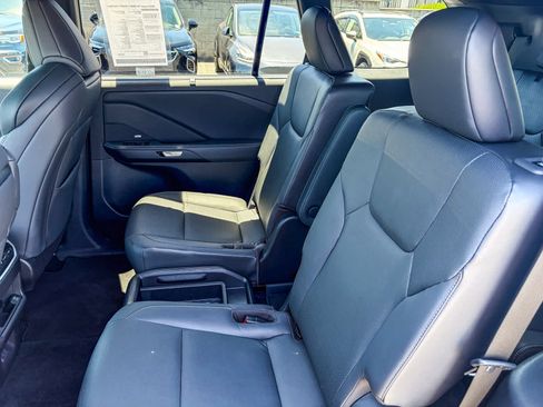 Used 2025 Lexus TX 500h AWD w/ Technology Package image 17