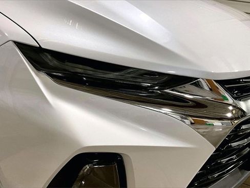 Used 2021 Chevrolet Blazer Premier w/ Driver Confidence II Package image 4