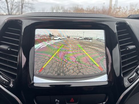 Certified 2020 Jeep Cherokee Limited image 22