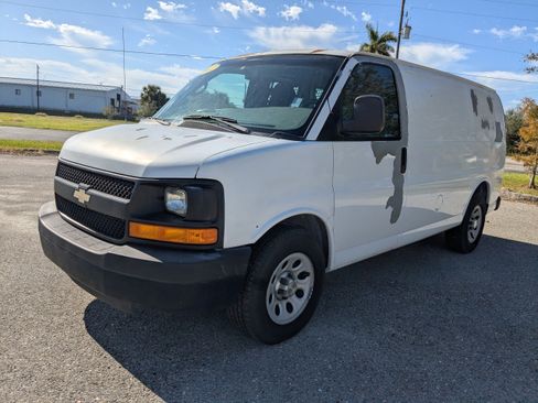 Used 2012 Chevrolet Express 1500 image 8