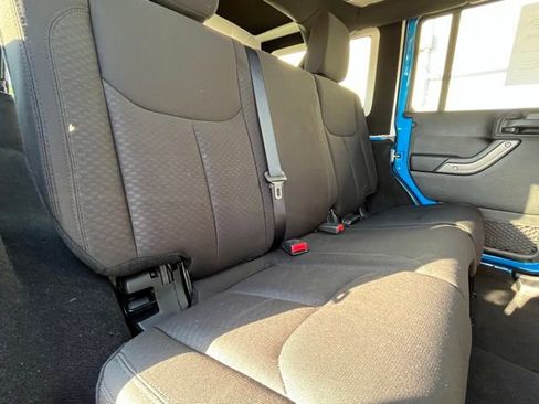 Used 2015 Jeep Wrangler Unlimited Sport w/ Quick Order Package 24S image 23