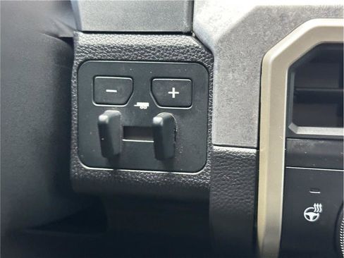 Used 2024 Toyota Tacoma 4x4 Double Cab Hybrid image 26