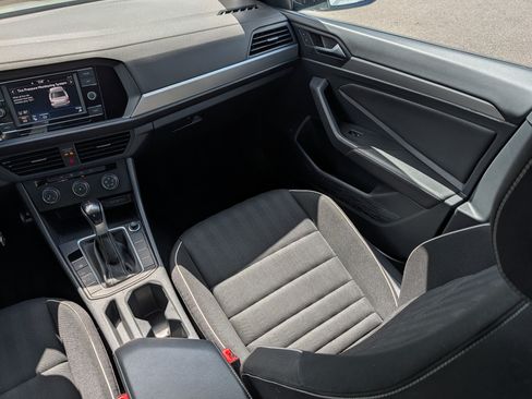 Certified 2023 Volkswagen Jetta Sport FWD image 11