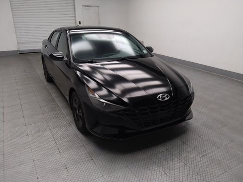 Used 2023 Hyundai Elantra SEL FWD image 13