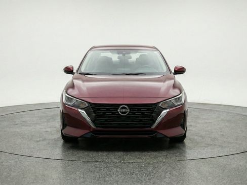Used 2025 Nissan Sentra SV FWD image 2