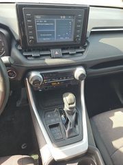 Certified 2019 Toyota RAV4 XLE FWD image 17