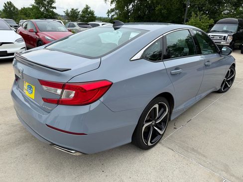 Used 2021 Honda Accord Sport image 5