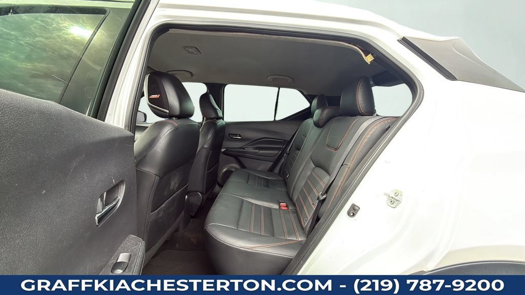 Used 2018 Nissan Kicks SR FWD image 31