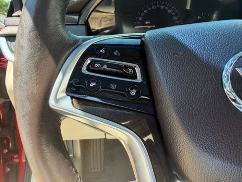 Used 2015 Cadillac XTS Luxury FWD image 18