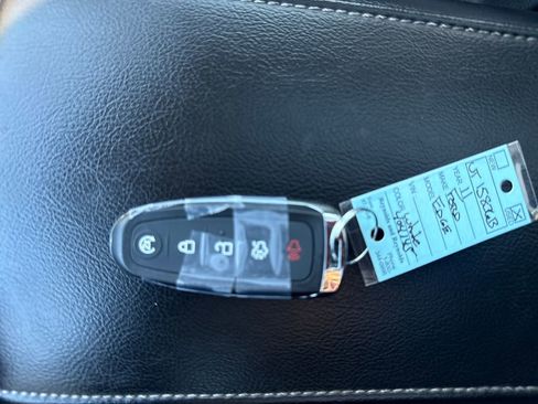 Used 2011 Ford Edge Sport w/ Canadian Touring Pkg image 34