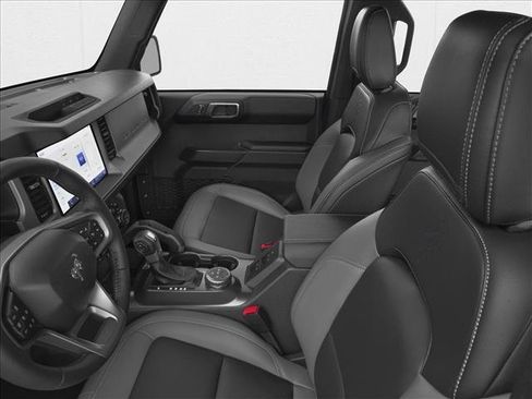 New 2026 Ford Bronco Outer Banks w/ Sasquatch Package AWD/4WD image 6