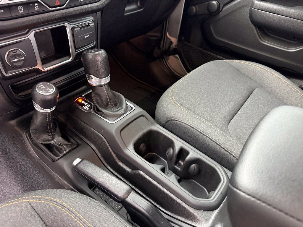 Used 2024 Jeep Gladiator Sport AWD/4WD image 13