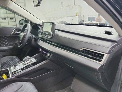 Used 2024 Mitsubishi Outlander SEL image 38