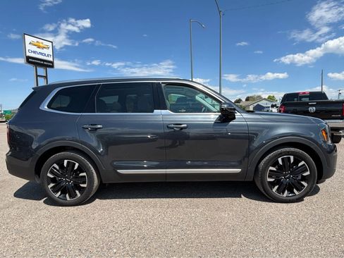 Used 2023 Kia Telluride SX Prestige image 2