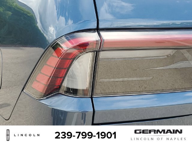 New 2027 Lincoln Navigator Premiere AWD/4WD image 15