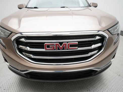 Used 2019 GMC Terrain SLT w/ Preferred Package AWD/4WD image 22