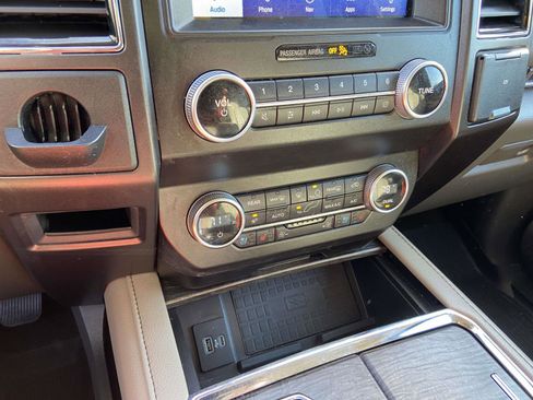 Used 2021 Ford Expedition Limited w/ Cargo Package image 16