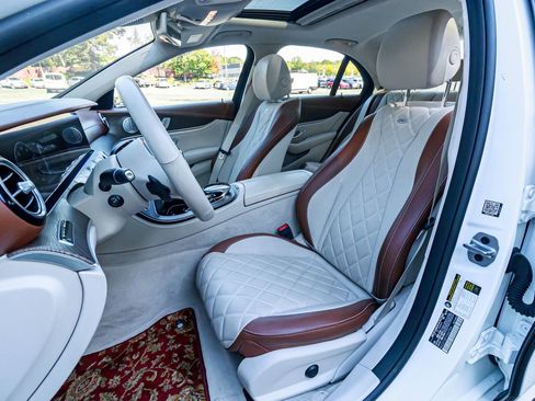 Used 2019 Mercedes-Benz E 300 image 13