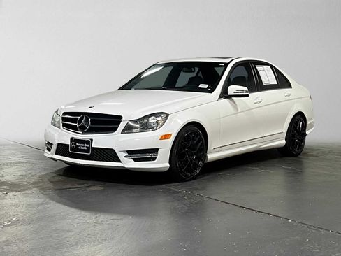 Used 2014 Mercedes-Benz C 300 4MATIC Sedan image 7