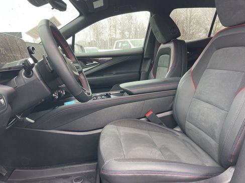 Used 2024 Chevrolet Blazer EV RS image 11