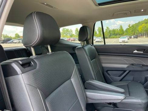 Used 2023 Volkswagen Atlas SE w/ Panoramic Sunroof Package FWD image 36
