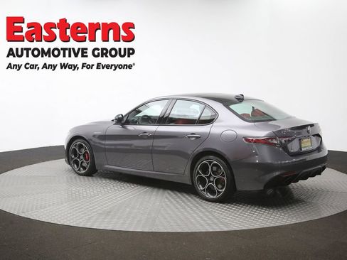 Used 2024 Alfa Romeo Giulia Veloce AWD/4WD image 63