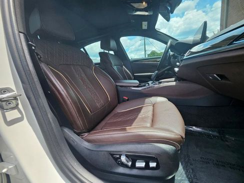 Used 2022 BMW 530e xDrive w/ Premium Package AWD/4WD image 69