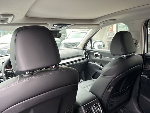 New 2026 Kia Sorento S w/ S Panoramic Sunroof Package image 22