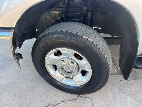 Used 2012 Ford F250 XLT w/ Camper Pkg image 9