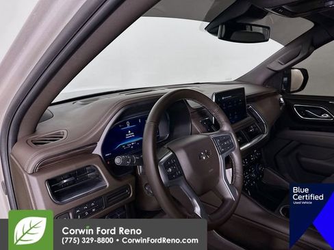 Used 2024 Chevrolet Suburban Z71 w/ Luxury Package image 12