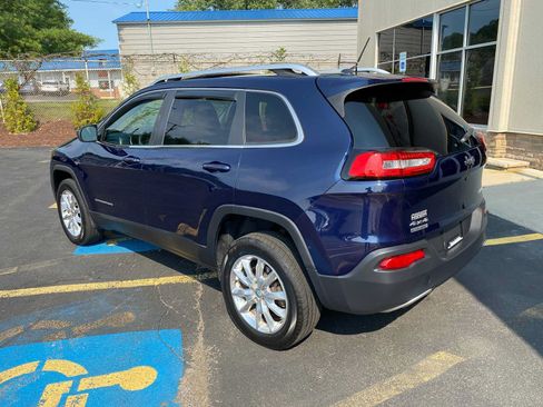 Used 2015 Jeep Cherokee Limited AWD/4WD image 3