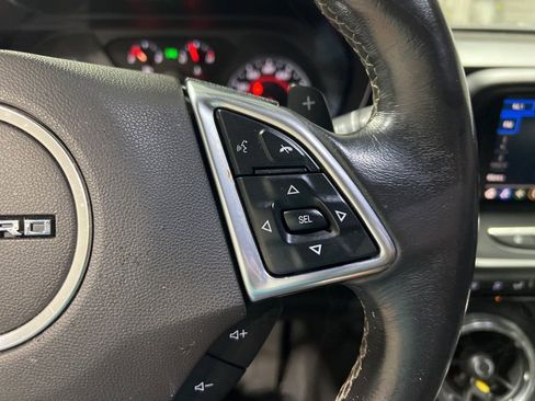 Used 2020 Chevrolet Camaro LT image 22