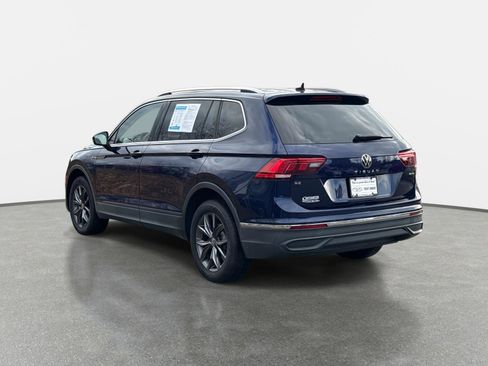 Certified 2022 Volkswagen Tiguan SE image 7