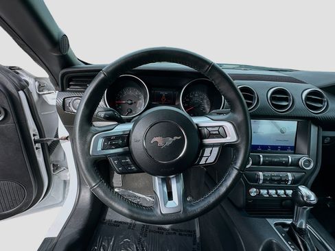 Used 2022 Ford Mustang Convertible w/ Equipment Group 101A image 10