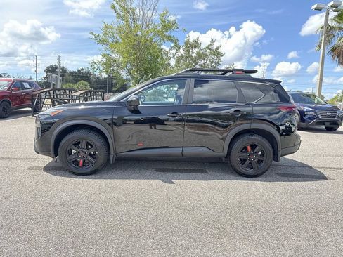 Certified 2025 Nissan Rogue SV AWD/4WD image 8