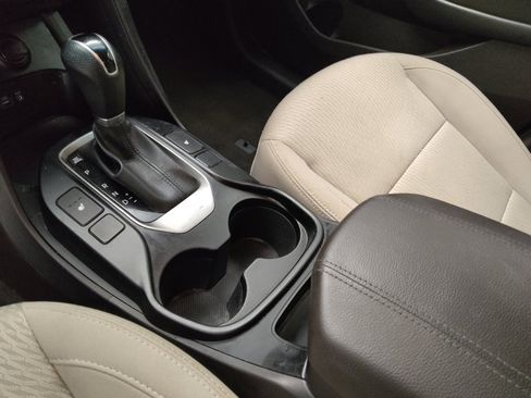 Used 2018 Hyundai Santa Fe Sport w/ 2.4L Value Package 02 image 26