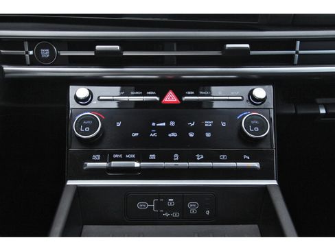 Certified 2024 Hyundai Santa Fe XRT AWD/4WD image 27
