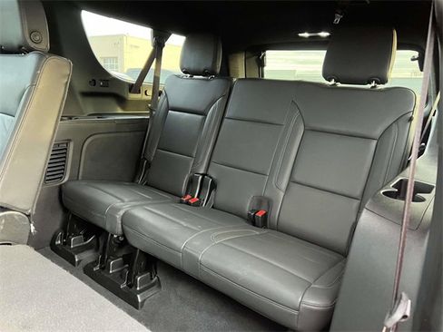 Certified 2024 Chevrolet Suburban LT image 17