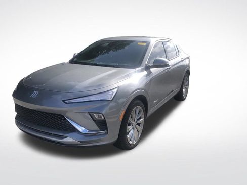 Used 2025 Buick Envista Avenir FWD image 2