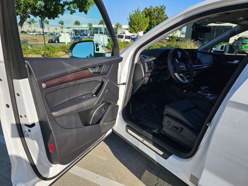 Used 2024 Audi Q5 2.0T Premium Plus image 16