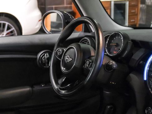 Used 2014 MINI Cooper 2-Door Hardtop FWD image 11