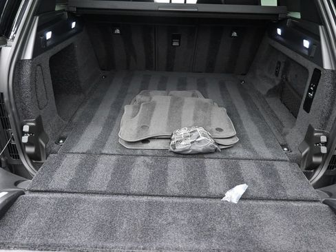 Used 2023 Land Rover Range Rover SE AWD/4WD image 25