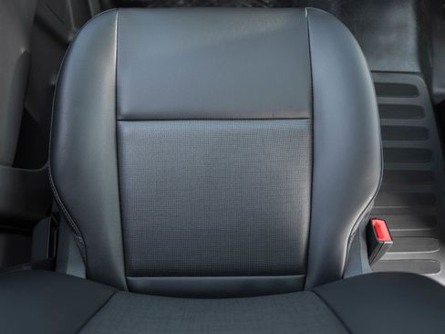 New 2026 Ford Transit 250 148 Medium Roof image 27